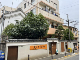 巣鴨駅徒歩5分　大通りから1本入った隠れ家立地！